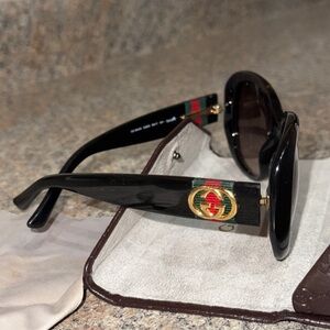 Gucci GG Black Sunglasses with Wet Stripe